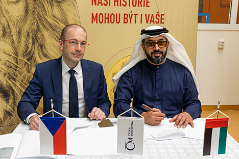 Jablonci nad Nisou se razí mince pro Spojené arabské emiráty