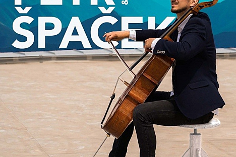 PETR ŠPAČEK & BAND