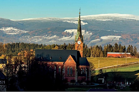 Zálesní Lhota – kostel sv. Jana Nepomuckého